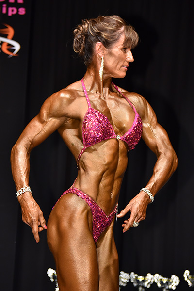 Lyn-Wright-01 Flexing it – Te Puke body builders share their passion